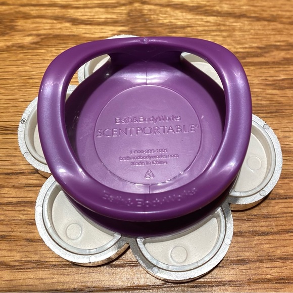 Bath And Body Works Purple Bling Flower Visor Clip.    PRE-OWNED - Picture 4 of 6